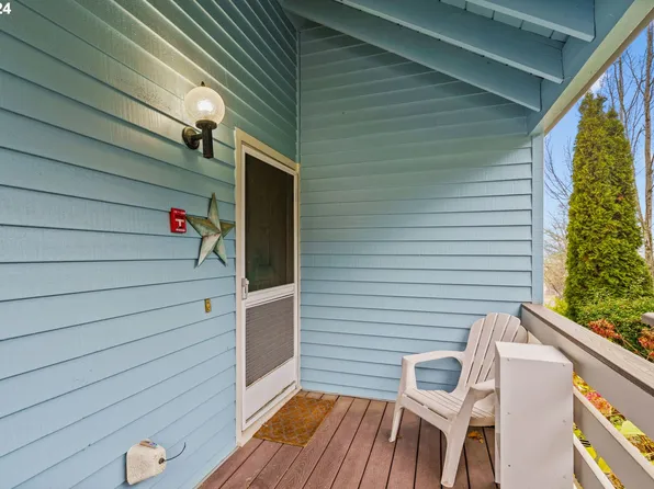 953 Prescott Ln, Springfield, OR 97477