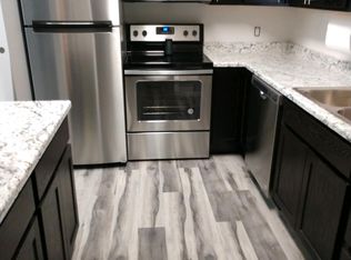 625 Elm Ave APT D, Brookings, SD 57006