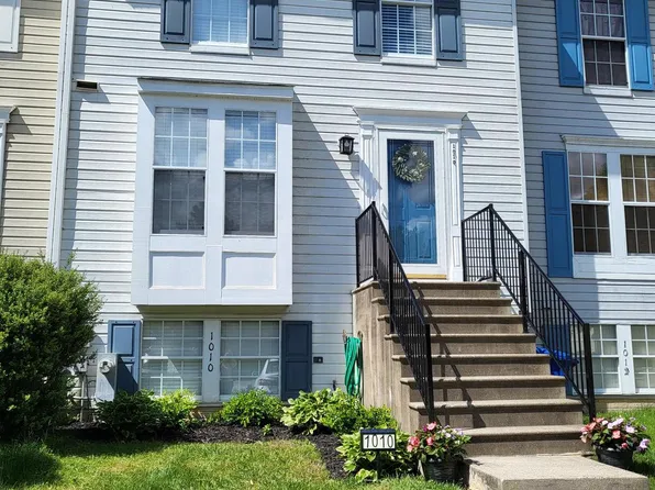 1010 Starboard Dr, Edgewood, MD 21040