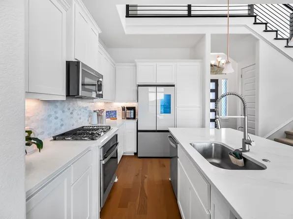 303 Cartwheel Bnd, Austin, TX 78738