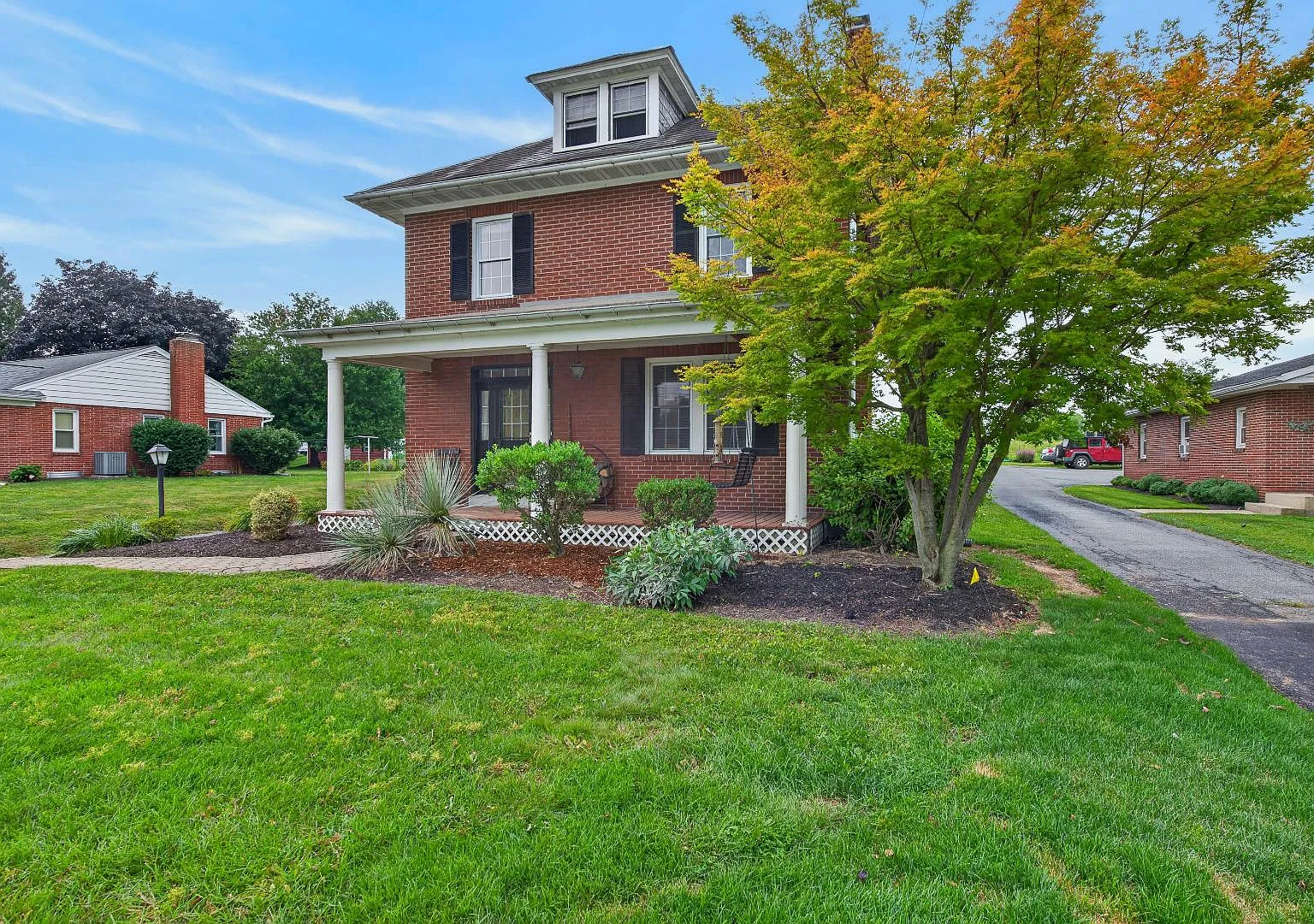 832 Village Rd — Photo 3