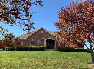 120 NW Morton Ct, Lees Summit, MO 64081