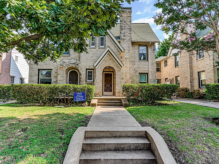 5926.5 La Vista Dr — Photo 1