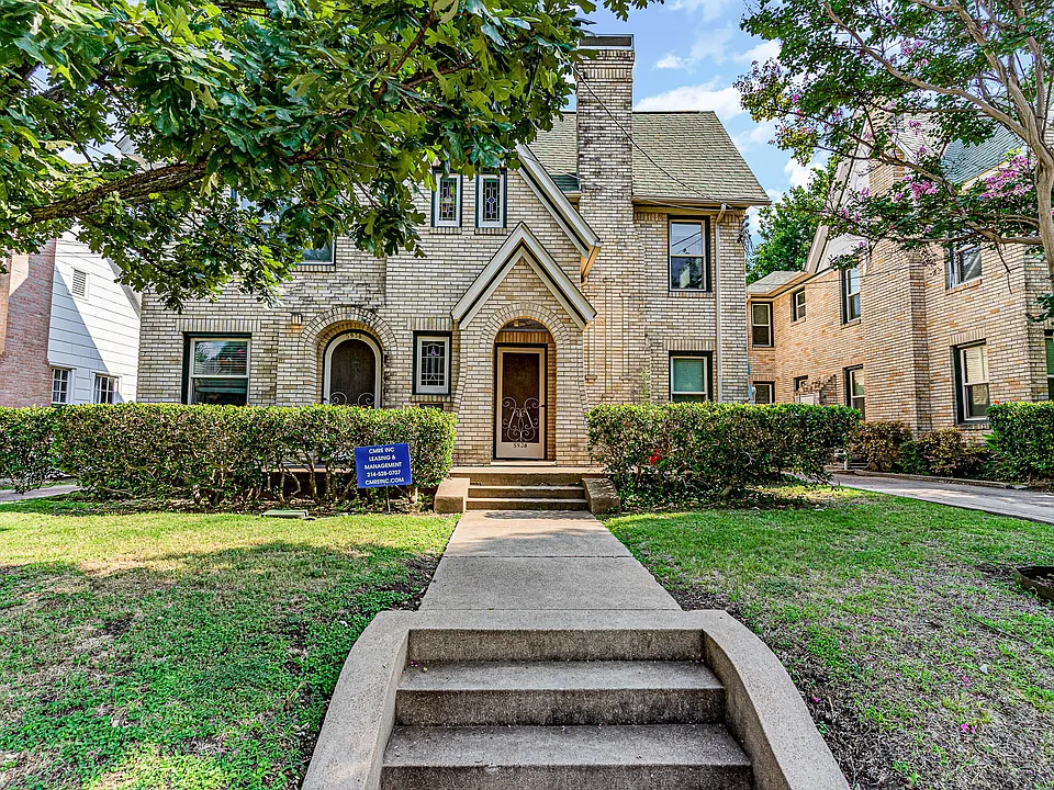 5926.5 La Vista Dr