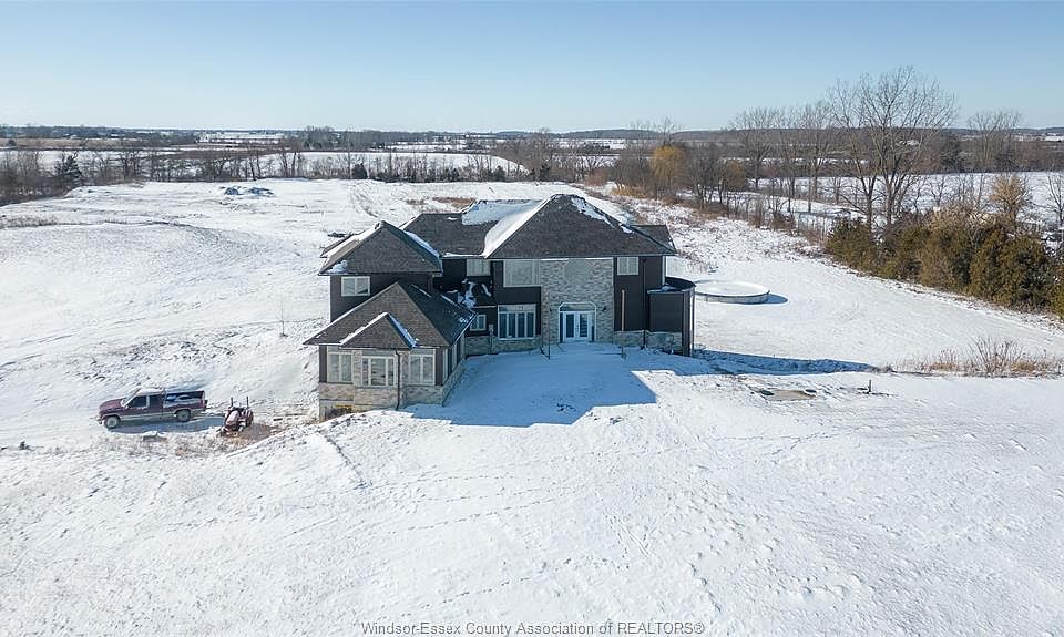 1st image of 856 Talbot Rd