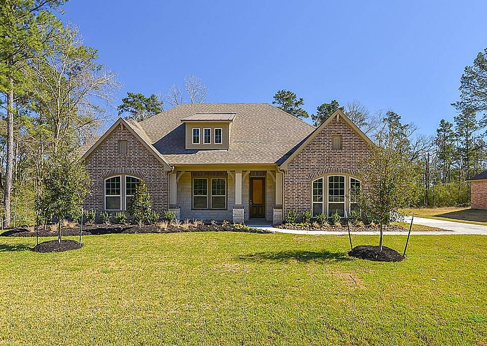 1st image of 40640 Damuth Dr