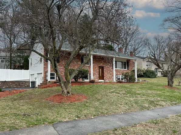 14 Minuteman Way, Shrewsbury, MA 01545