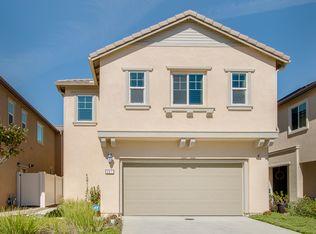 207 Silver Fir Ct, Vista, CA 92083