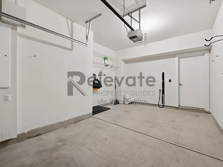 4227 Saunders Tavern Trl #B — Photo 31