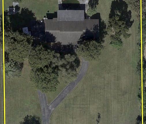 Large Circular Driveway