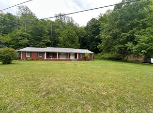 380 Daniels Crk, Banner, KY 41603