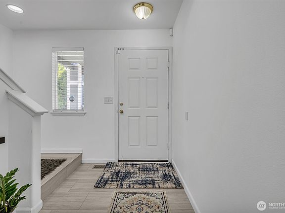 4th image of 7917 66th Drive NE