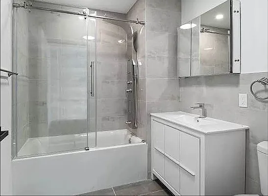 Rented by Reavis | media 4