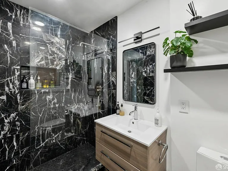 1407 Montgomery St #2 — Photo 27