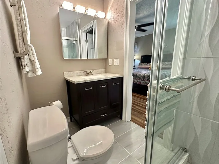 15427 Crystal Lake Dr — Photo 22