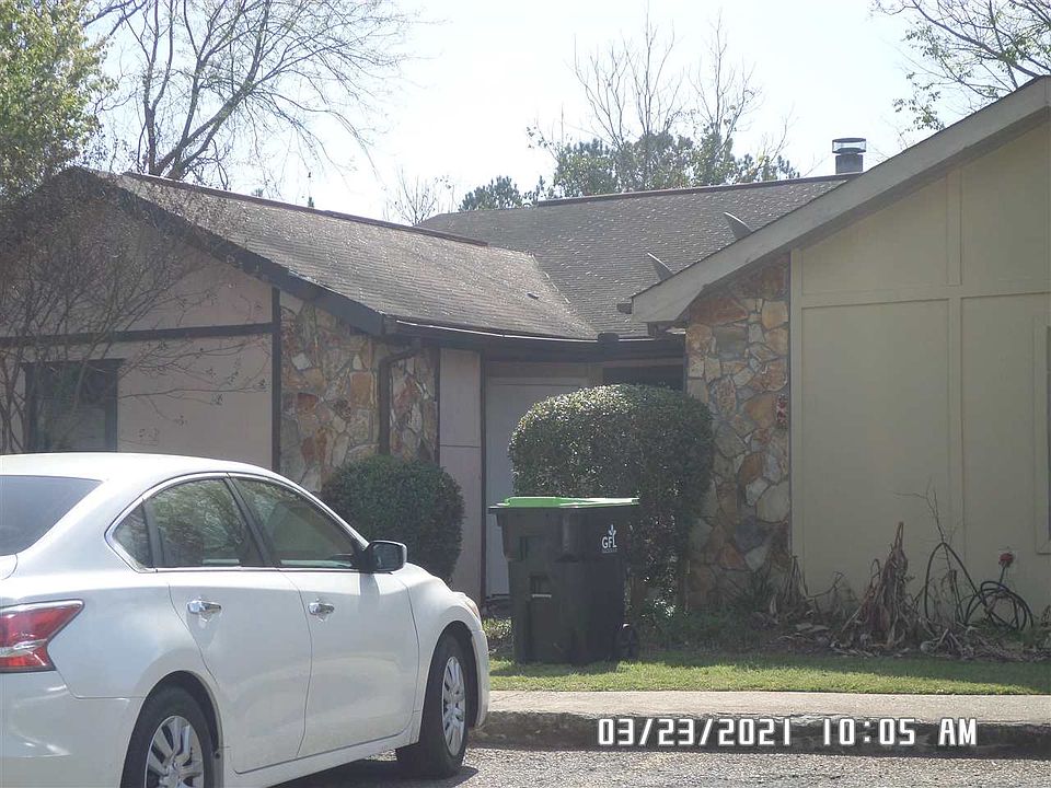2nd image of 107 Brookhaven Cir