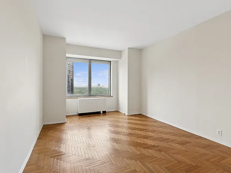 301 W 57th St #29B — Photo 6