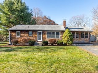 33 Maple St, Medway, MA 02053