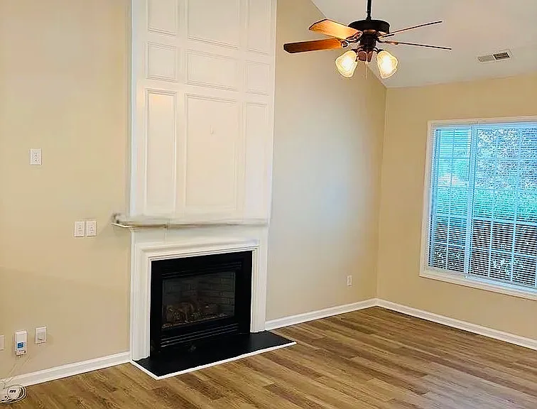208 Purple Leaf Pl — Photo 7