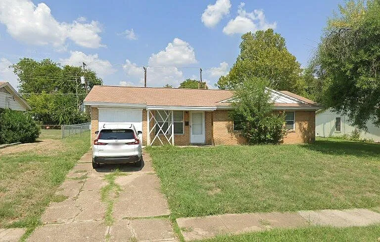 2529 Rutgers Dr — Photo 1