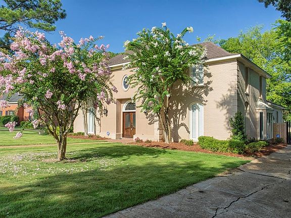 2nd image of 3008 Highfield Dr