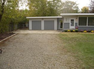 2384 Edwards St, Grand Blanc, MI 48439