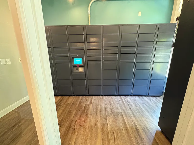 765 Walker Sq #4C — Photo 13