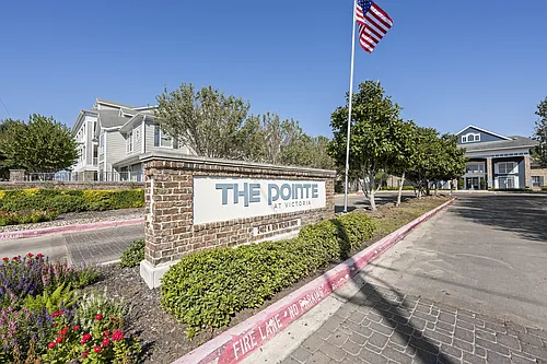The Pointe at Victoria Photo 1