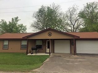 414 S Wilson St, Brazoria, TX 77422