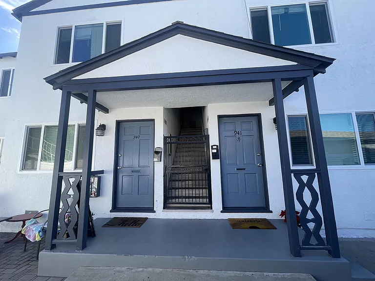 945 Thomas Ave — Photo 30