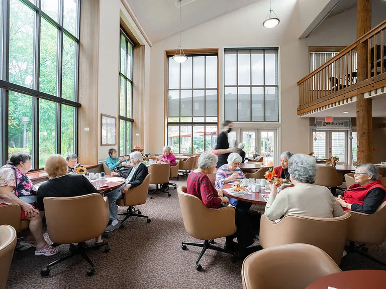 Creekside Village Retirement Residence — Photo 7