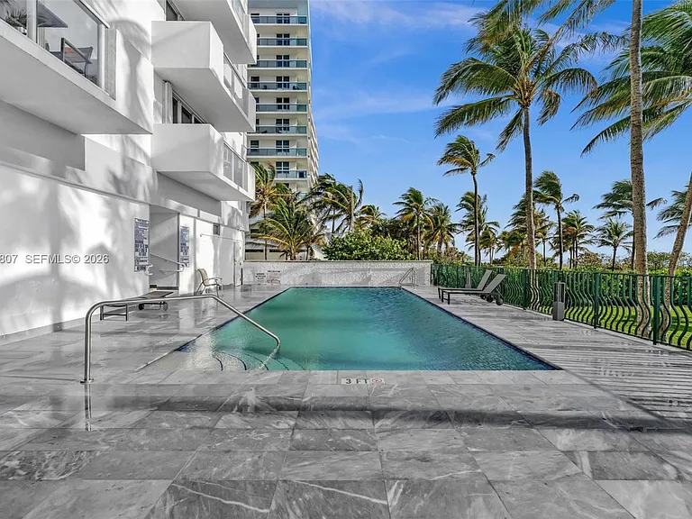 9195 Collins Ave #303 — Photo 30