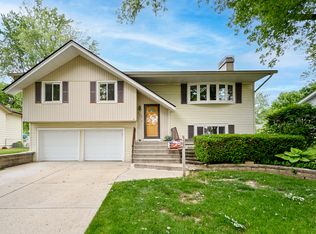 431 Westover Ln, Schaumburg, IL 60193