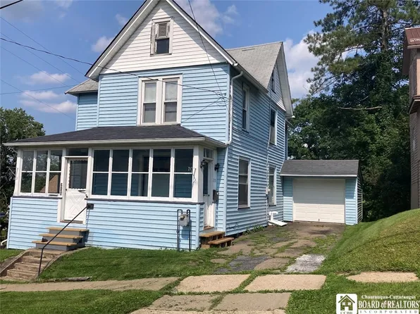 210 Welsh St, Kane, PA 16735