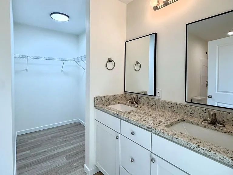 1222 Fountain Dr — Photo 8