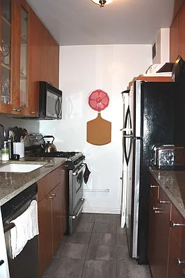 Rented by Nest Seekers International | media 10