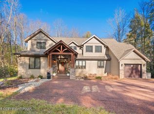 165 Split Rock Ln, Pocono Pines, PA