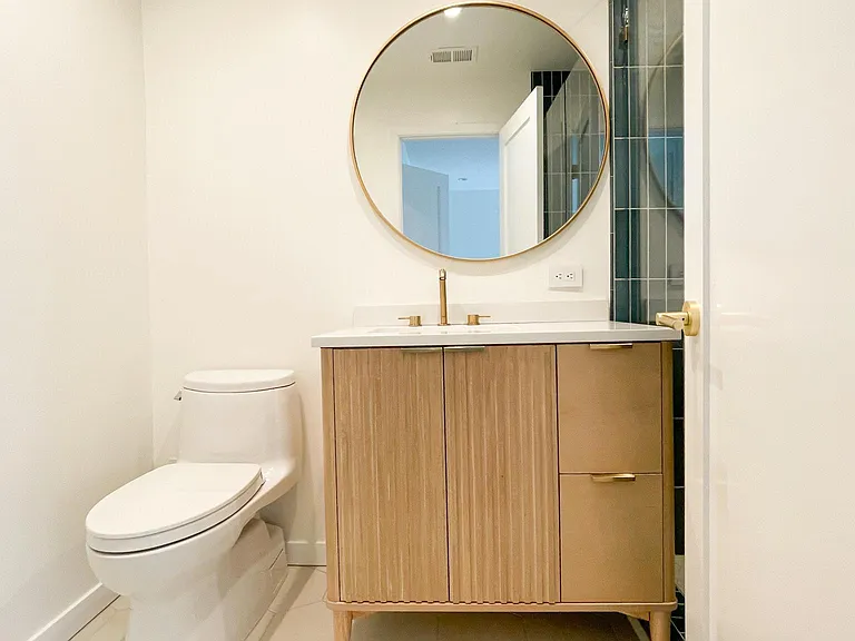 1760 Union St #4 — Photo 13
