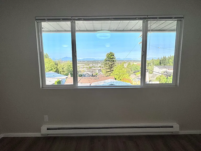 3829 Colby Ave #10 — Photo 3