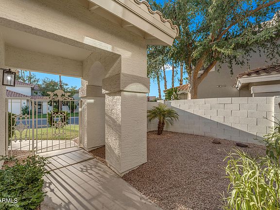 2nd image of 521 S MARINA Drive