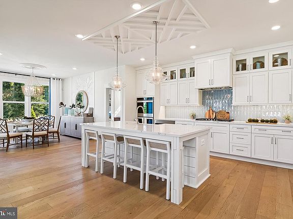 5th image of 24141 Heartleaf Rd