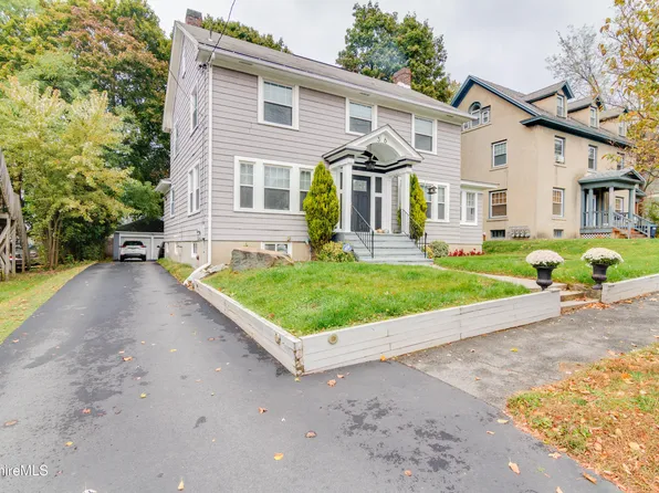 36 George St, Pittsfield, MA 01201