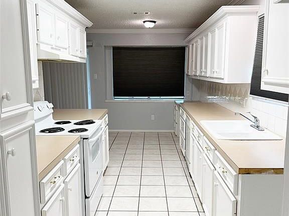 5th image of 11902 Greencreek Cir