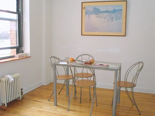 Sold by Akam Sales and Brokerage | media 6