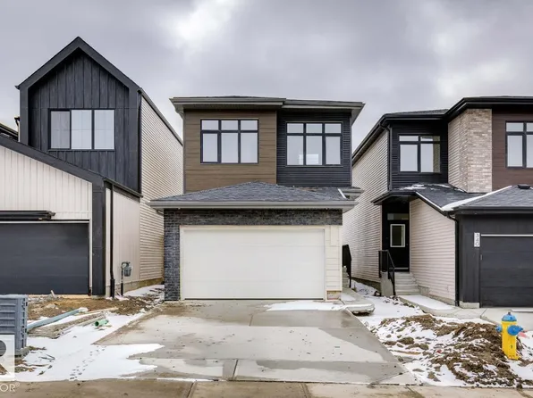 404 30th St NW, Edmonton, AB T6T 2H1