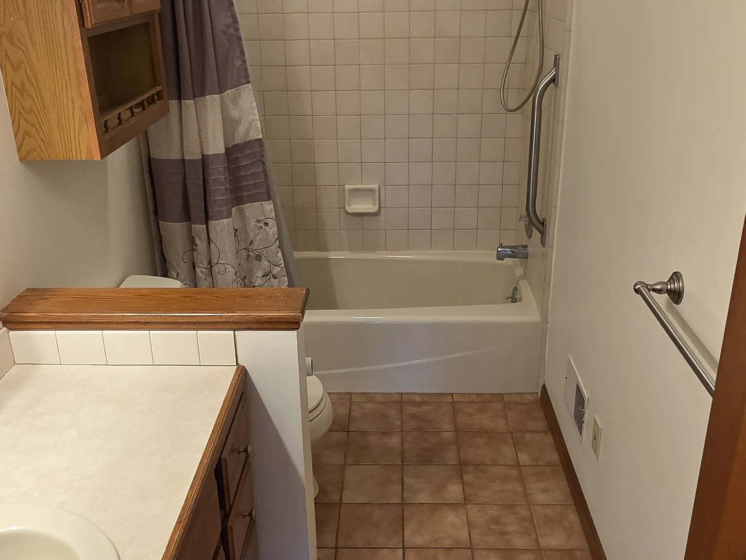 2 bed, 1400 sqft, $1,500 — Photo 3