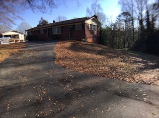 212 3rd Ave NE, Conover, NC 28613