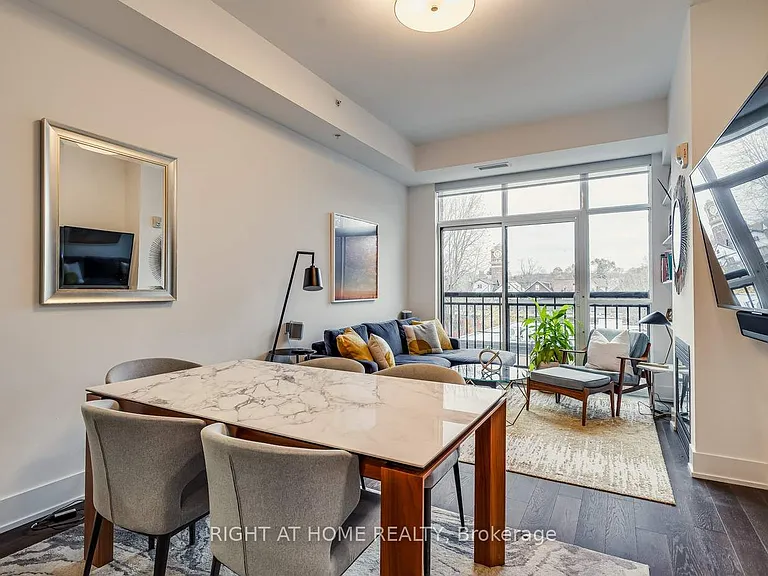 66 Kippendavie Ave #409 — Photo 8