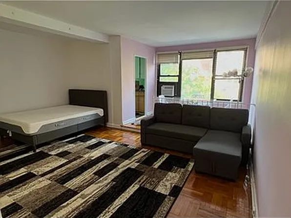9834 63rd Dr APT 4J, Rego Park, NY 11374