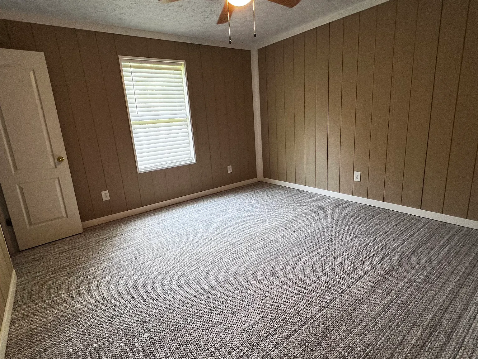2 bed, 1.5 bath, $850 — Photo 4